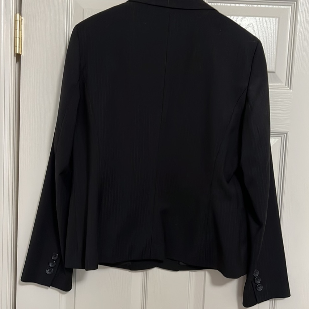 Nine West suit, size 10, jacket and pants - Picture 4 of 8